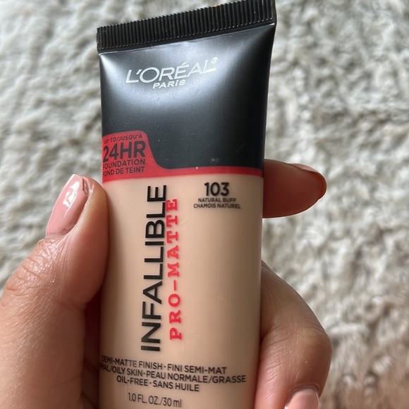LOREAL 24 HOUR FOUNDATION PRO-MATTE - Picture 2 of 3